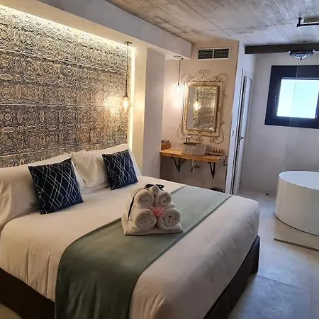 Murallas De Jayran Boutique 3*