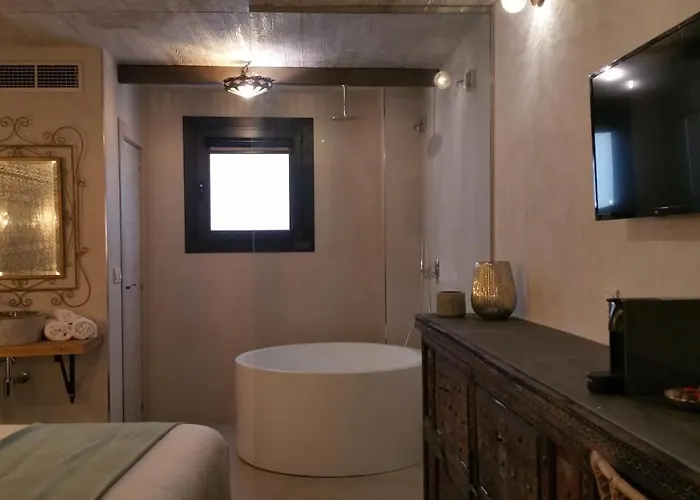 Отель Murallas De Jayran Boutique